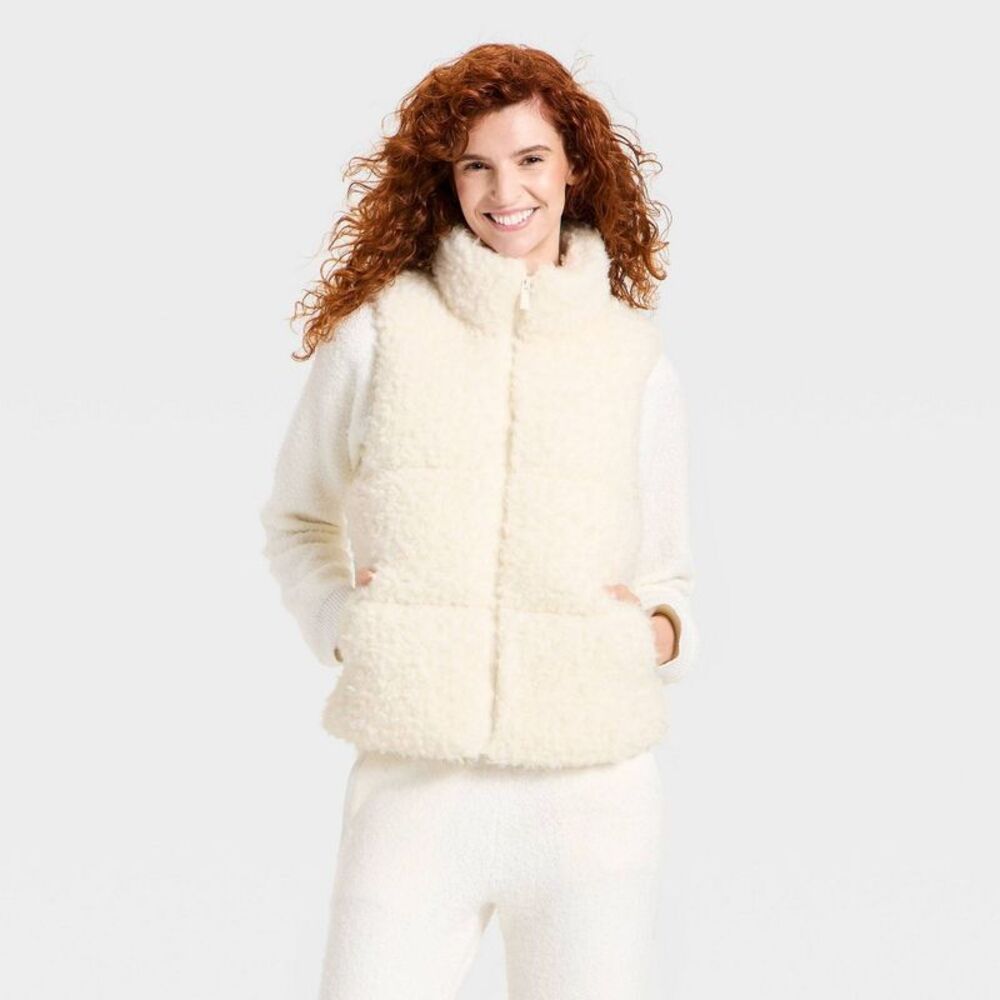 Women's Faux Shearling Puffer Vest - Universal Thread Cream M